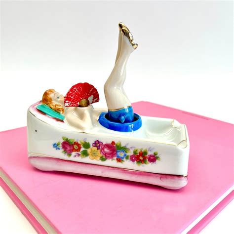 lady legs ashtray|old nodder ashtray.